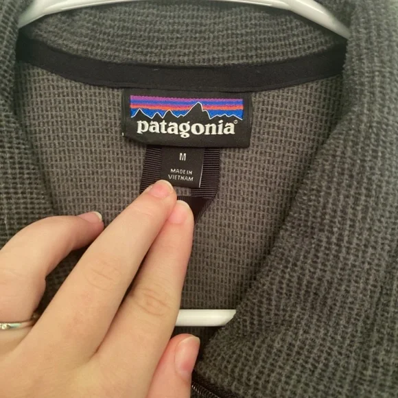 Pullover - Picture 2 of 3